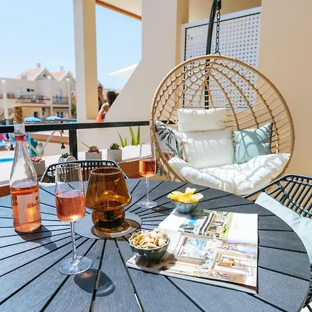 Amazing Renovated Pool View Apt, Aircon, 2 Min To Fanabe