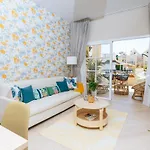 Apartment Amazing Renovated Pool View Apt, Aircon, 2 Min To Fanabe *