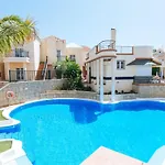Amazing Renovated Pool View Apt, Aircon, 2 Min To Fanabe Costa Adeje (Tenerife)