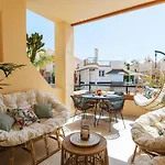 Amazing Renovated Pool View Apt, Aircon, 2 Min To Fanabe *