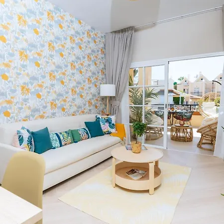 Lejlighed Amazing Renovated Pool View Apt, Aircon, 2 Min To Fanabe *