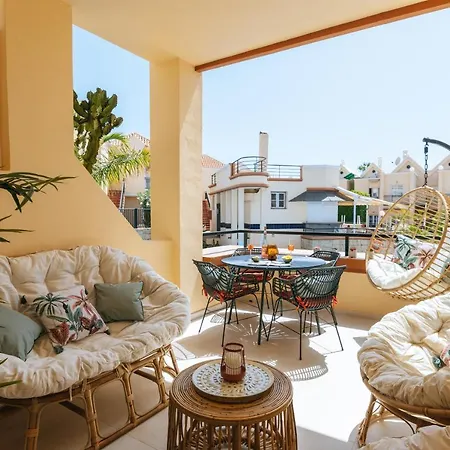 Amazing Renovated Pool View Apt, Aircon, 2 Min To Fanabe *